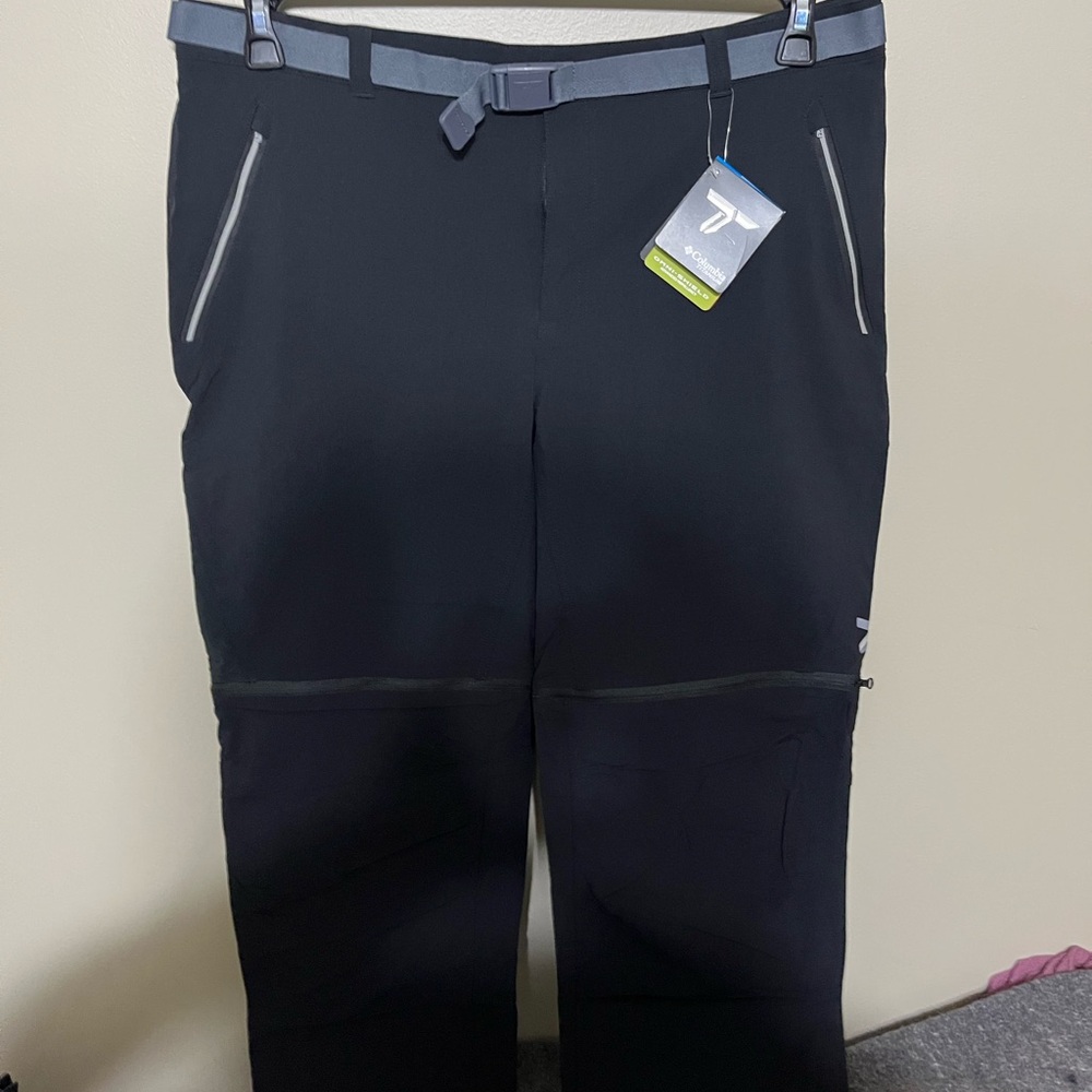38W/30 Men's Black Pants with Belt